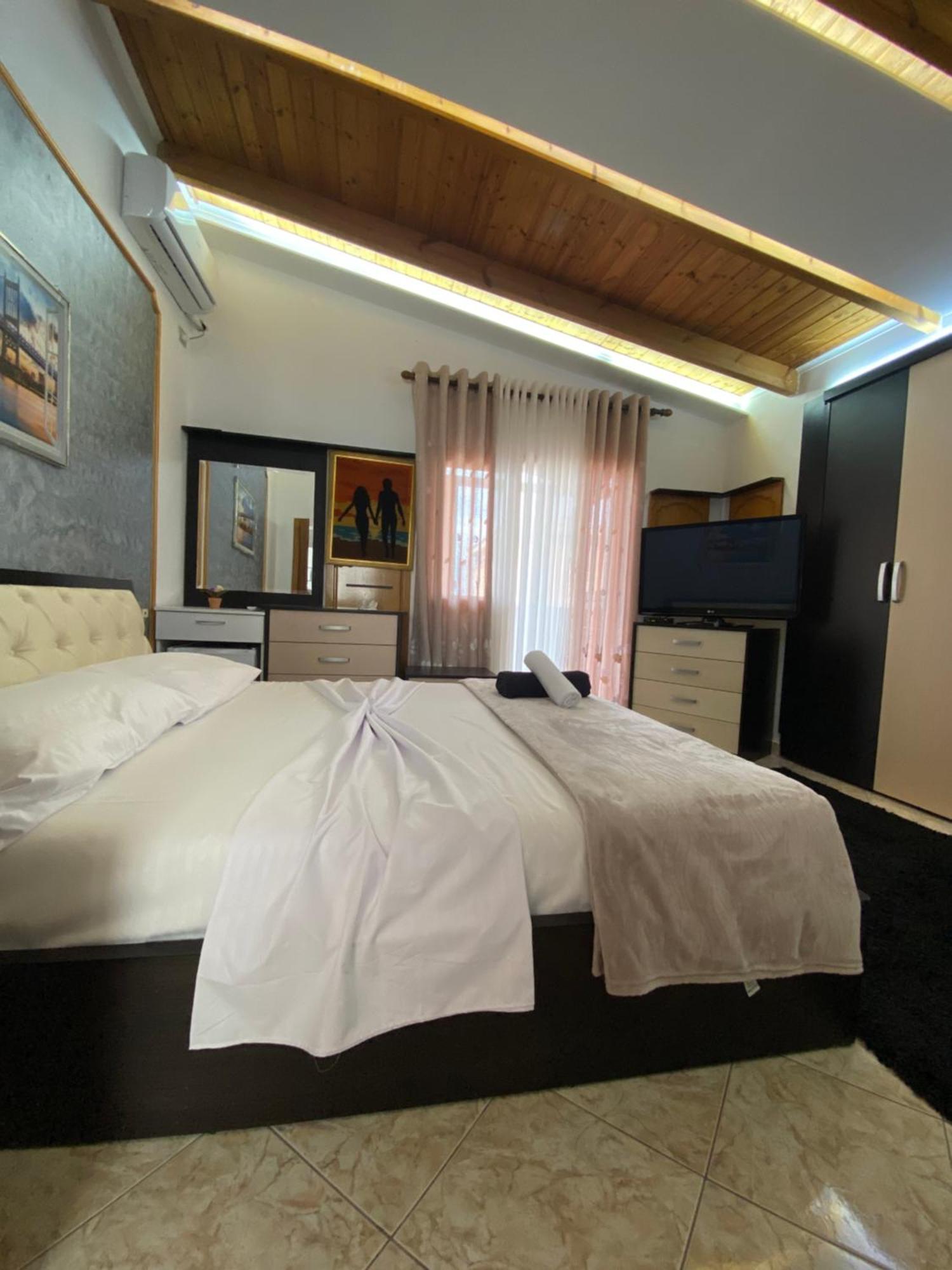 Vila Katalea Gjirokastër Extérieur photo