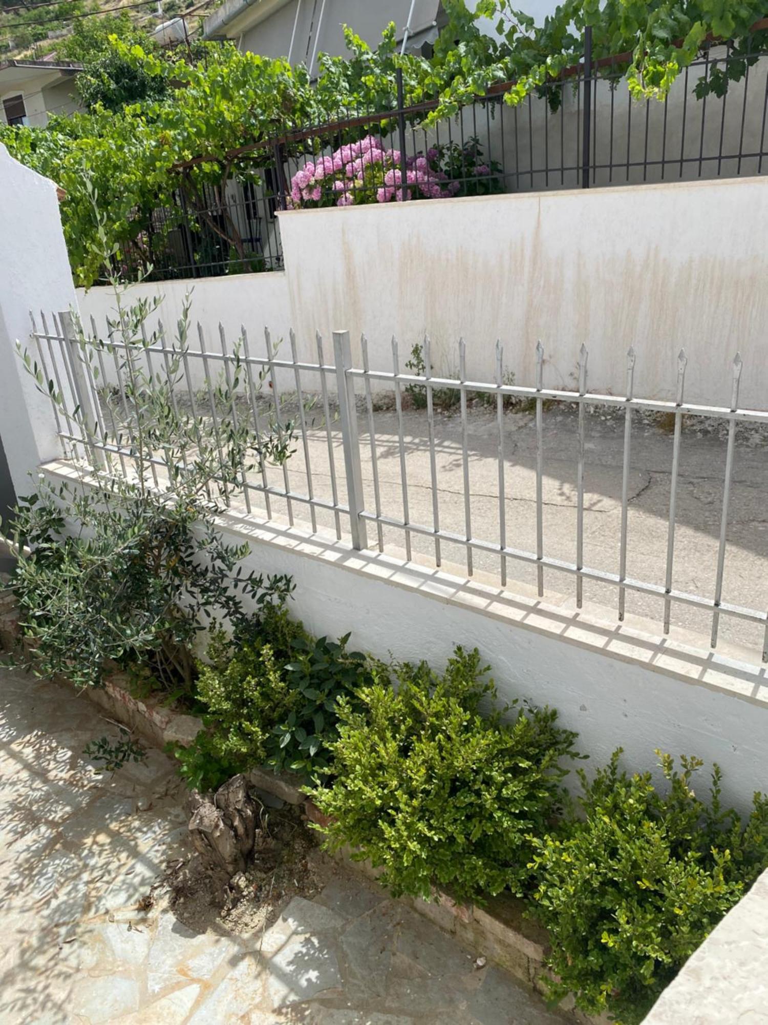 Vila Katalea Gjirokastër Extérieur photo