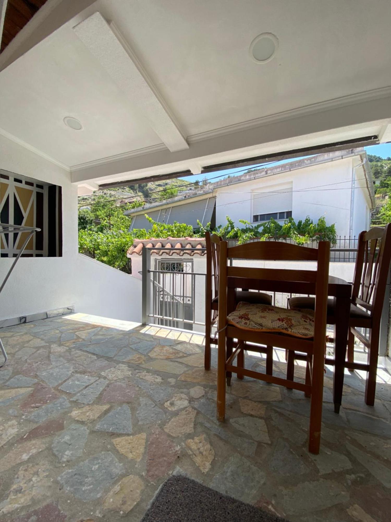 Vila Katalea Gjirokastër Extérieur photo