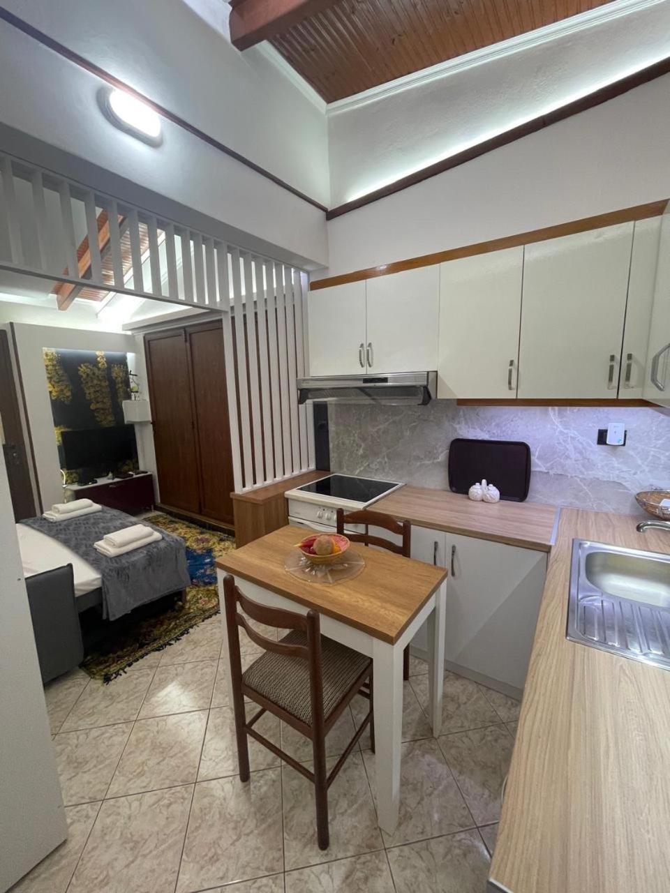 Vila Katalea Gjirokastër Extérieur photo