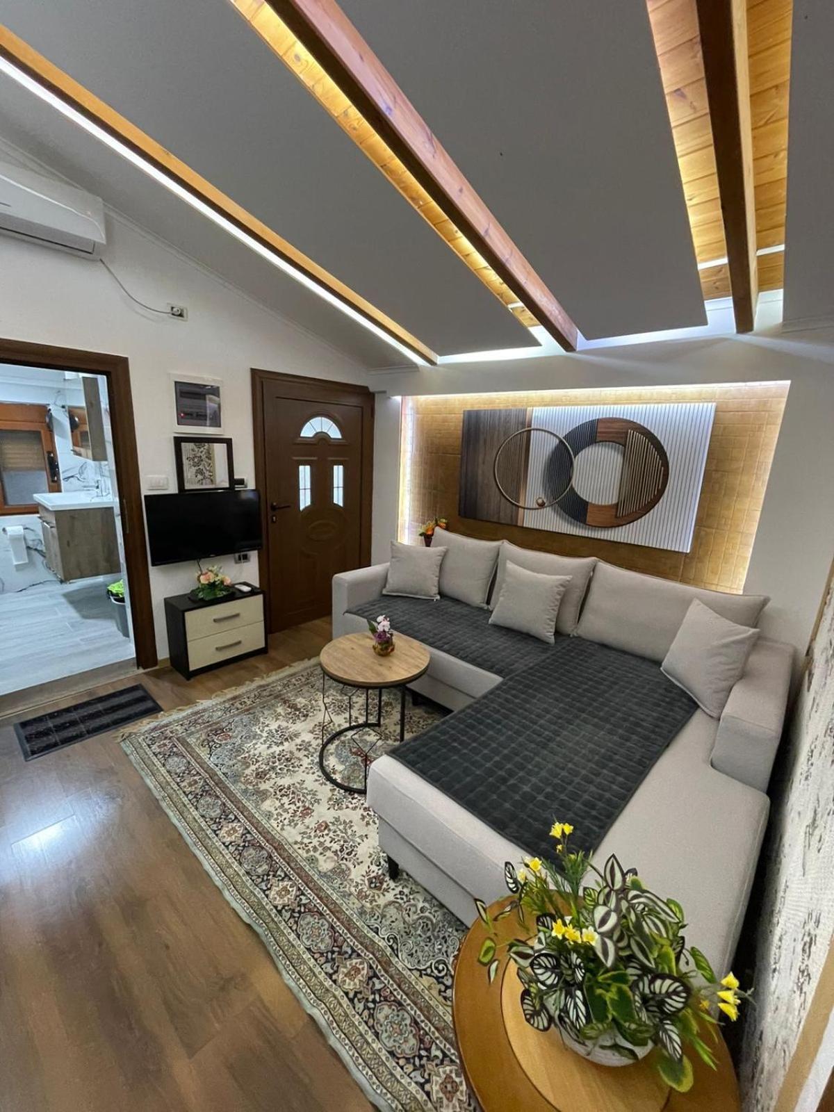 Vila Katalea Gjirokastër Extérieur photo