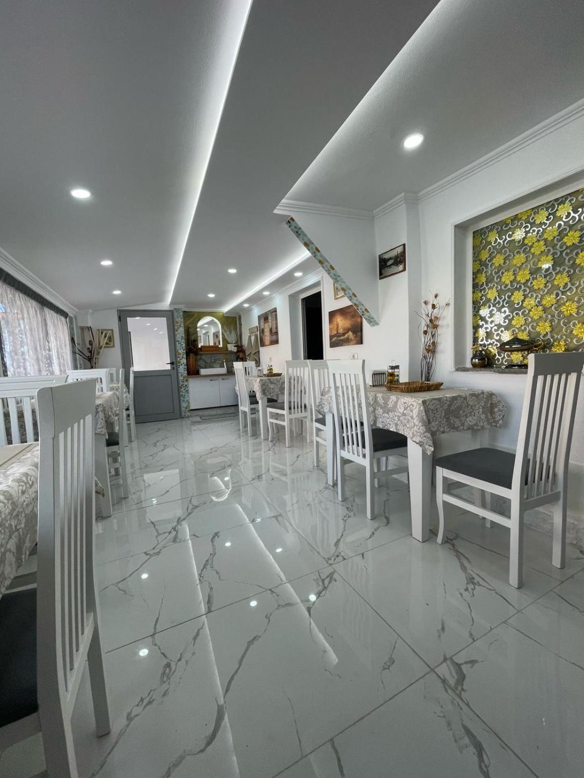 Vila Katalea Gjirokastër Extérieur photo